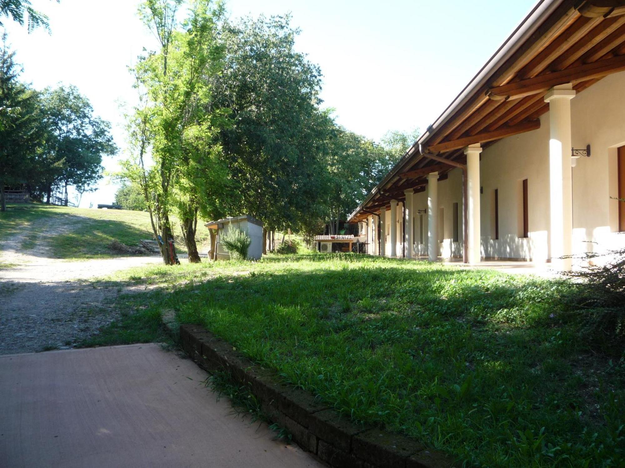 Agriturismo Lupo Bianco Monzambano Exterior foto