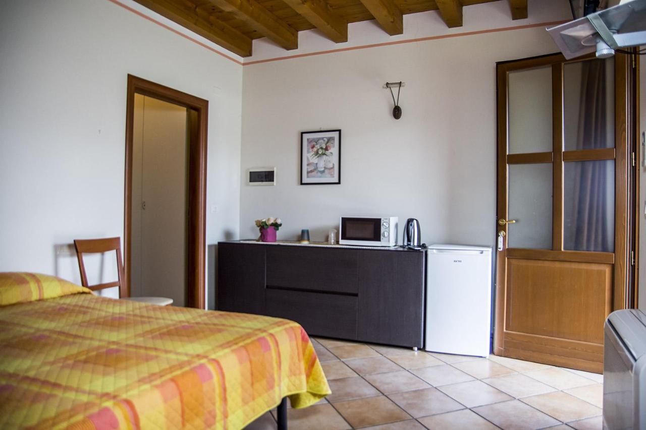 Agriturismo Lupo Bianco Monzambano Exterior foto