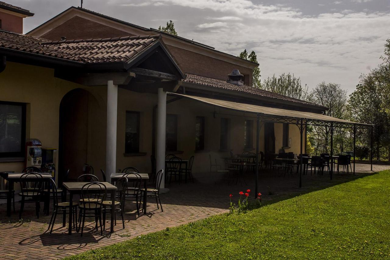 Agriturismo Lupo Bianco Monzambano Exterior foto